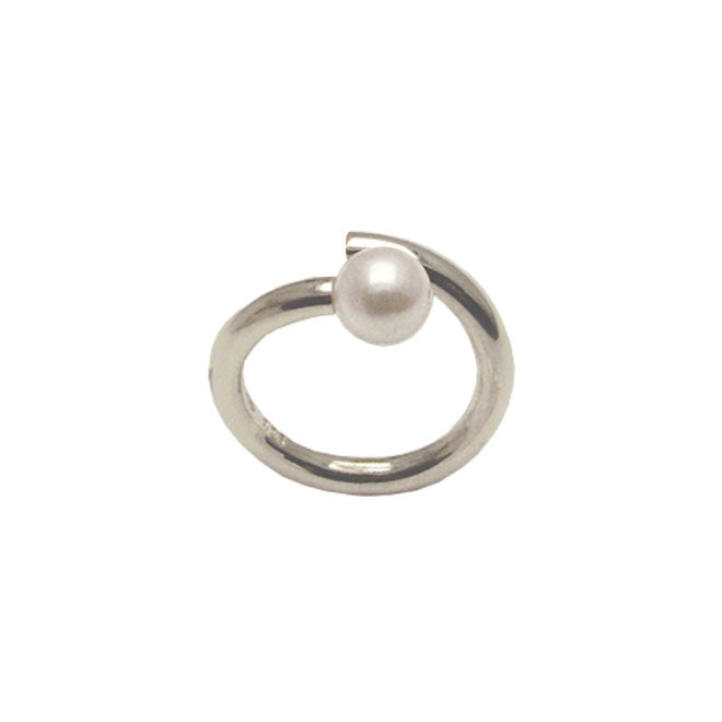 Ring in silver with pearl