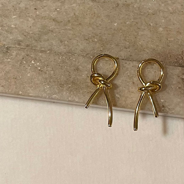 BOW earring