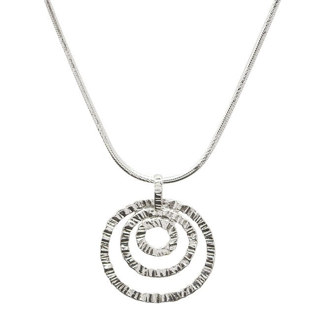 Circle pendant in silver
