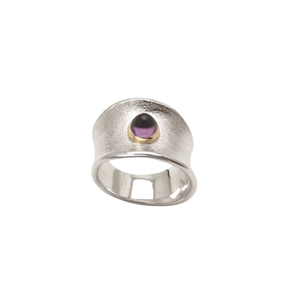 Ring with amethyst