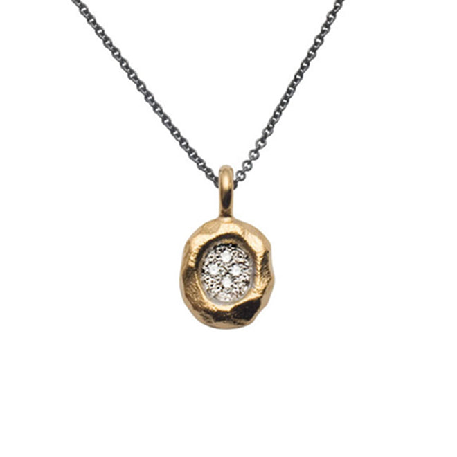 Pendant with zirconia