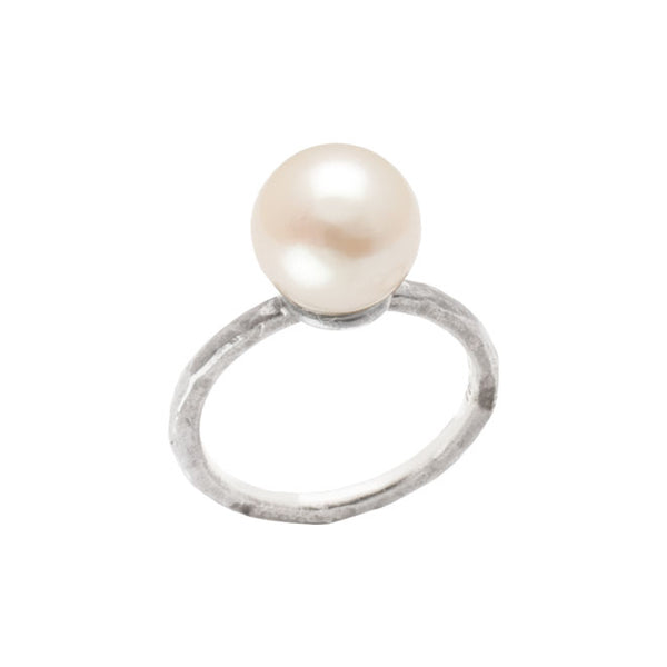 Ring with 12mm pearl
