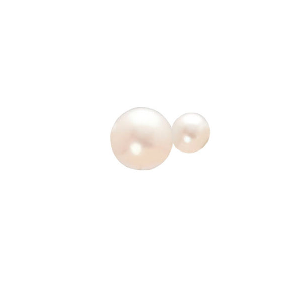 Earring with pearls