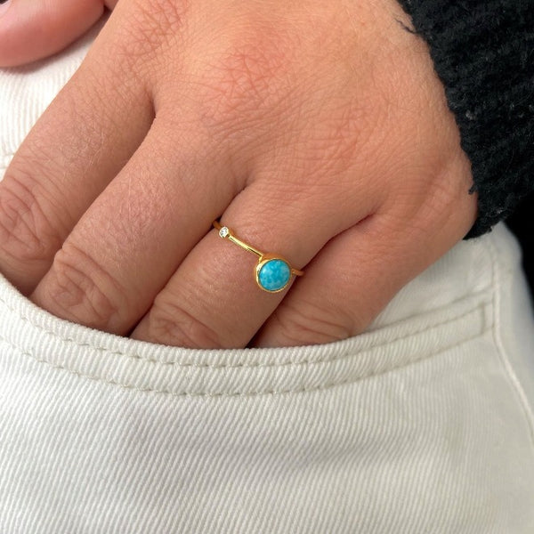 Koulè ring with turquoise and diamond