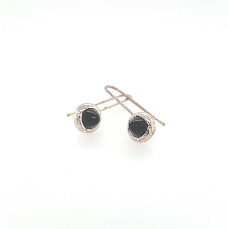 Colormatch earring with onyx
