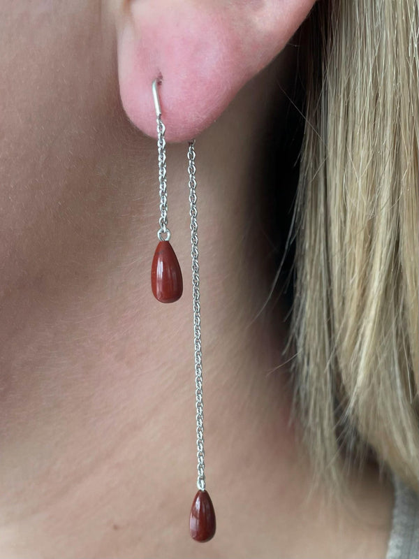 Stonedrops øreringe med rød jaspis