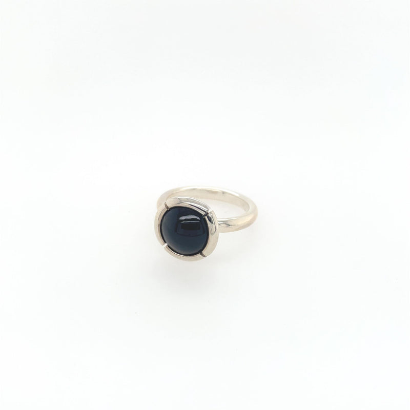 Colormatch ring with onyx