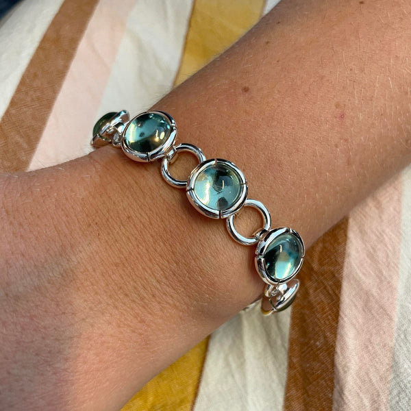 Colormatch bracelet with green amethyst