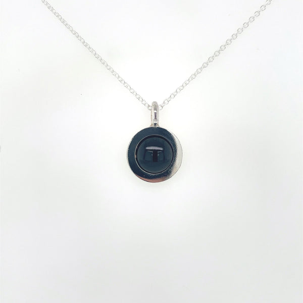 Colormatch pendant with onyx