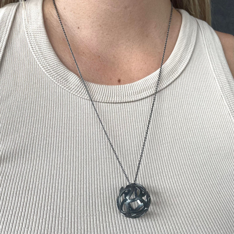 Meteor pendant