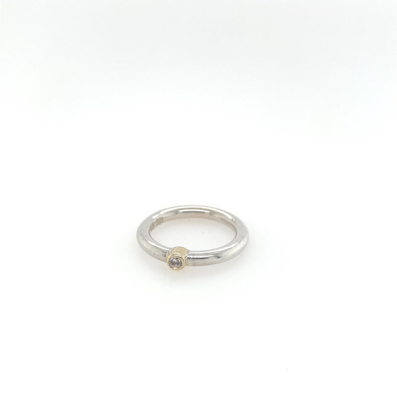 Ring in silver with zirconia