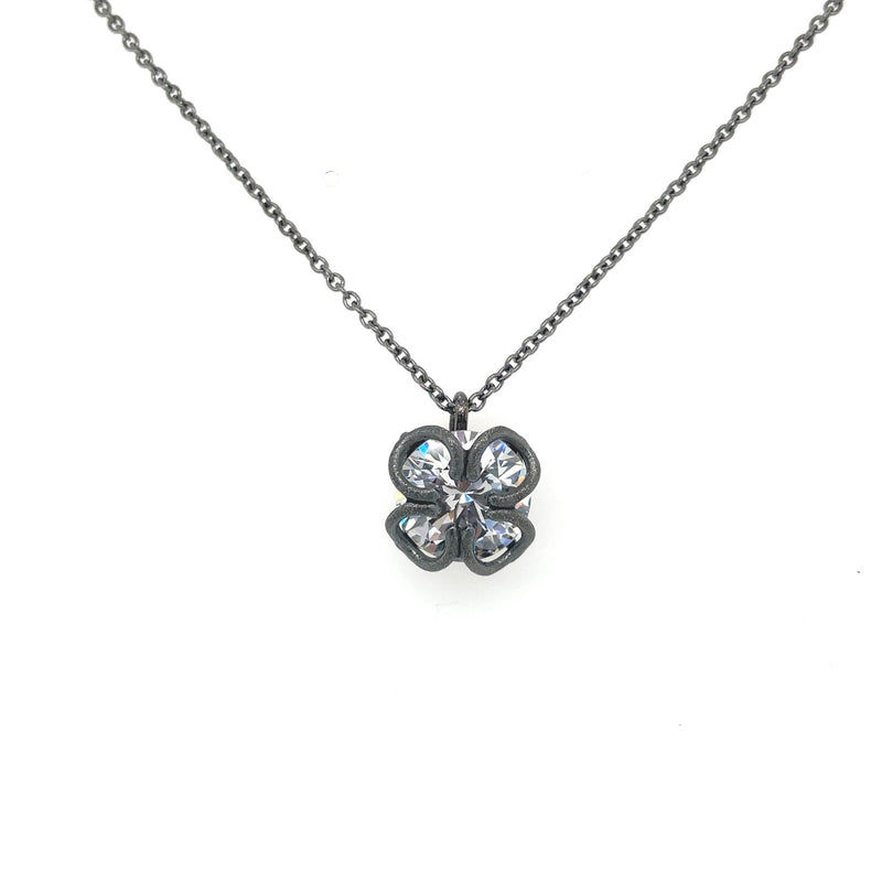 Glamour pendant with zirconia