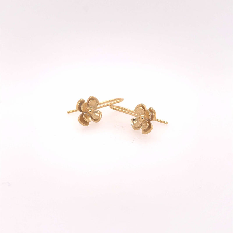 Flower earring