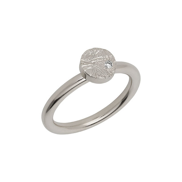 Coin ring with diamond