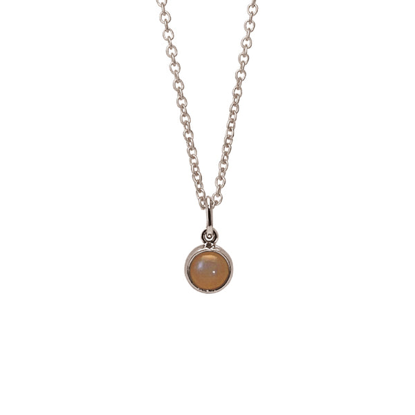 Koulè pendant with peach moonstone