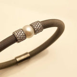 Silver bracelet with zirconia and pearl