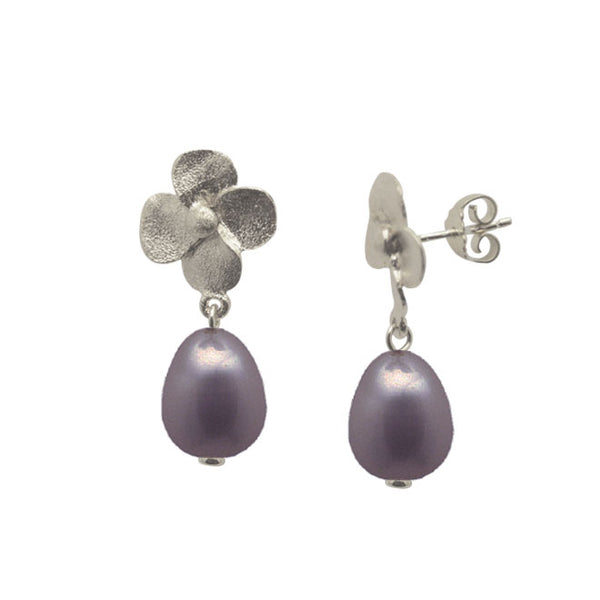 Earring in 14K gold with pearl