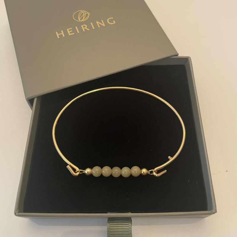 Armring med grøn alashan top