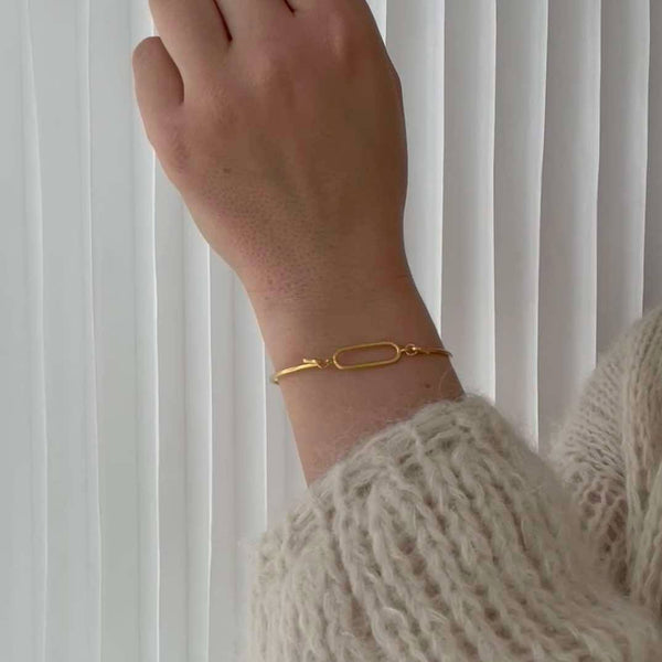 Bangle with Elipse top