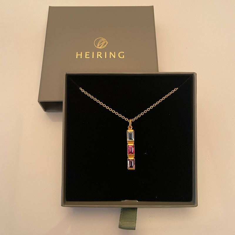 Square pendant with 3 mixed stones