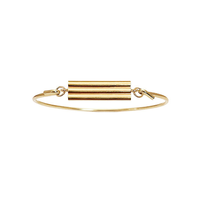 Bangle with row top