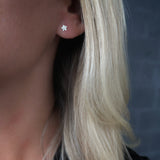 Flower small earrings