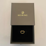 Ring mit Knoten
