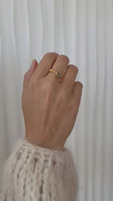 Koulè ring with grey moonstone and bullet
