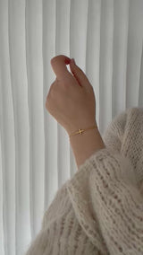 Cross bracelet