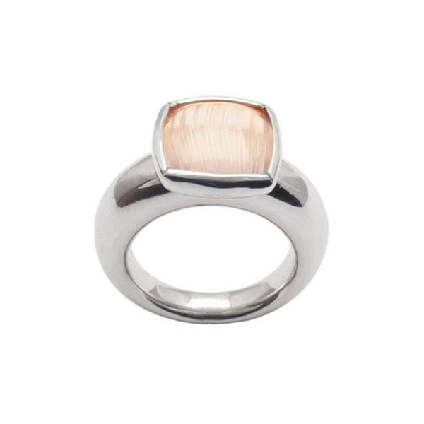 Ring with rosa quartz