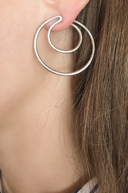 Double wire earring