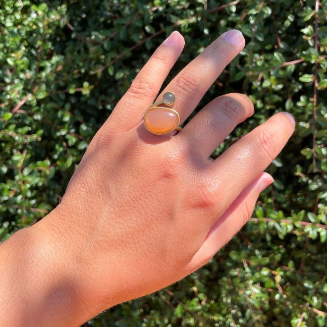 KOLO Ring with Orange and Grey moonstone